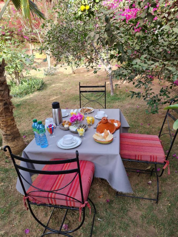 Bed and Breakfast Le Souimanga Bleu Saly Exterior foto