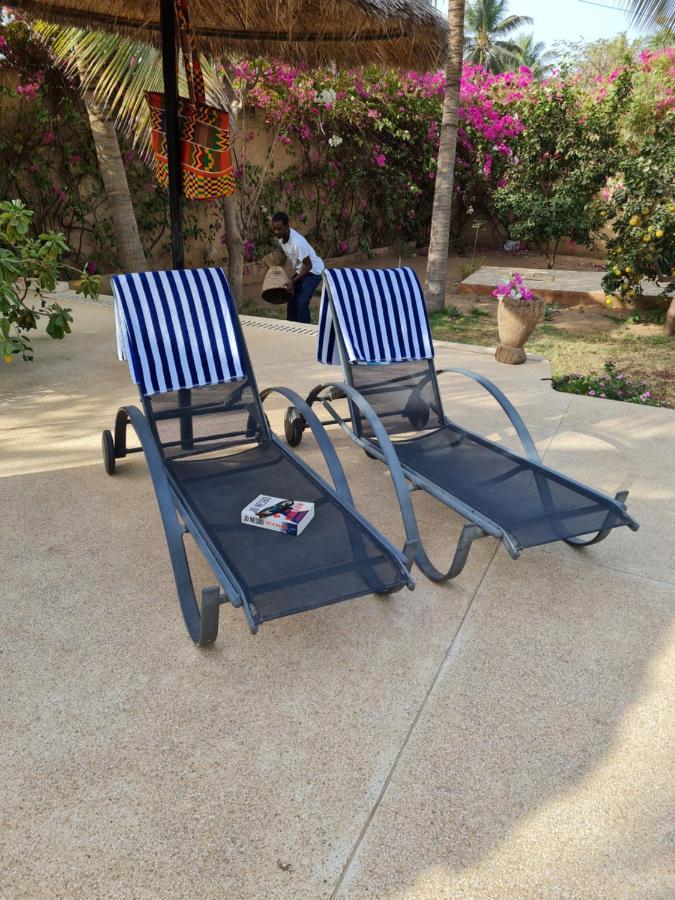 Bed and Breakfast Le Souimanga Bleu Saly Exterior foto