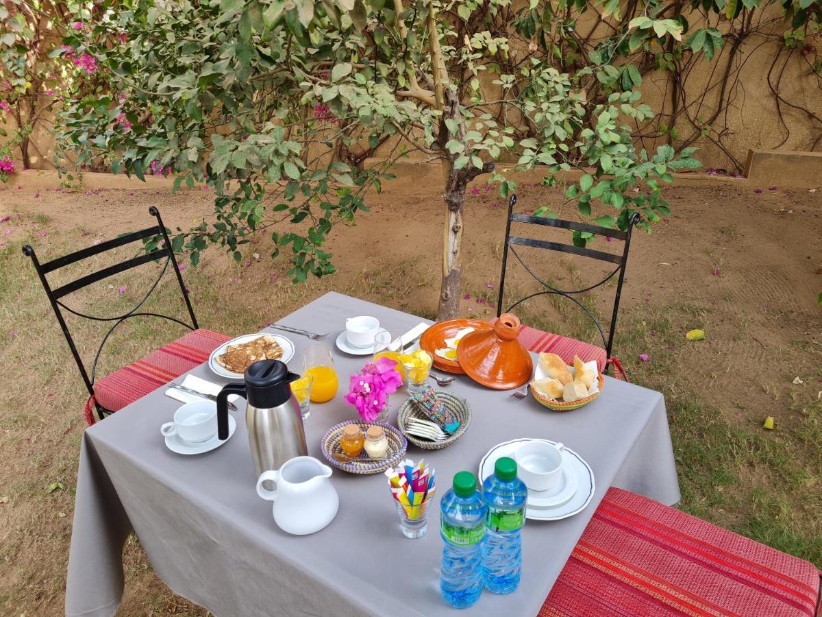 Bed and Breakfast Le Souimanga Bleu Saly Exterior foto